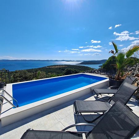 Villa Robinson คอน ภายนอก รูปภาพ