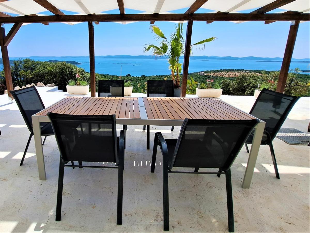Villa Robinson คอน ภายนอก รูปภาพ