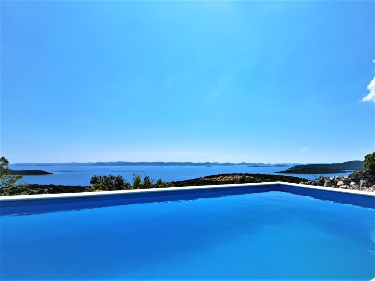 Villa Robinson คอน ภายนอก รูปภาพ