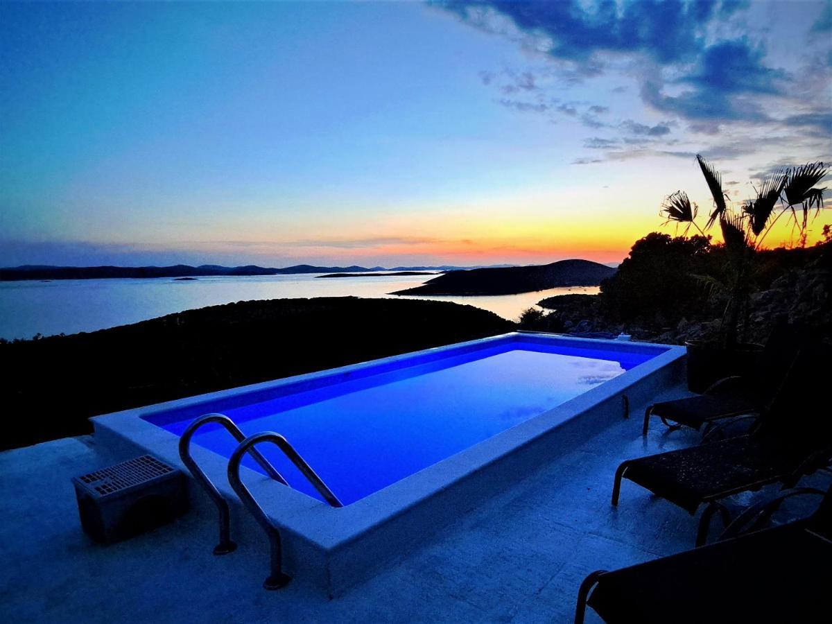 Villa Robinson คอน ภายนอก รูปภาพ